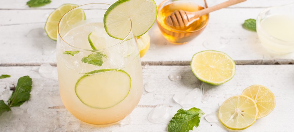 Yaz Mevsiminin Ferah Eşlikçisi: Ballı Limonata